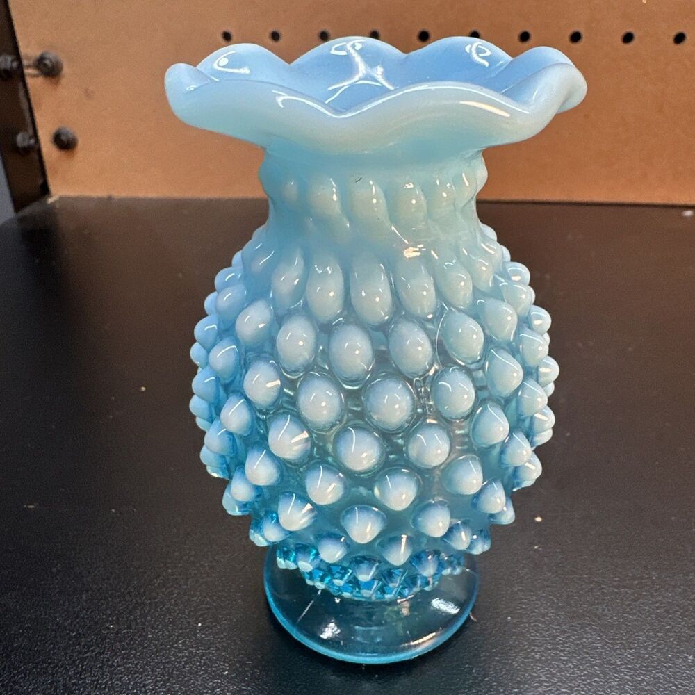 VINTAGE FENTON BLUE OPALESCENT 8 POINT CRIMPED CUPPED VASE 3.75”